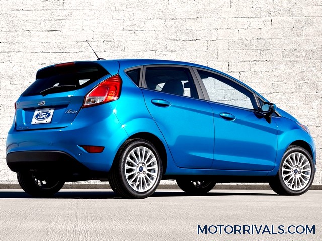 2016 Ford Fiesta Side Rear View