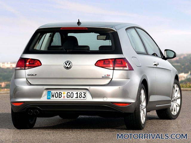 2016 Volkswagen Golf Rear Side View