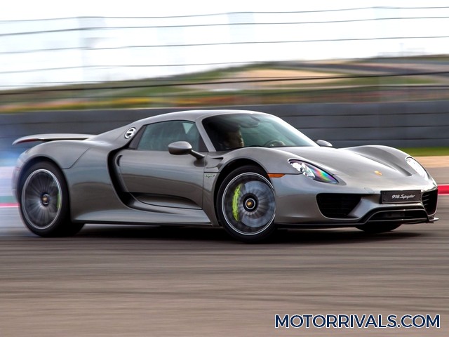 2016 Porsche 918 Spyder Side Front View