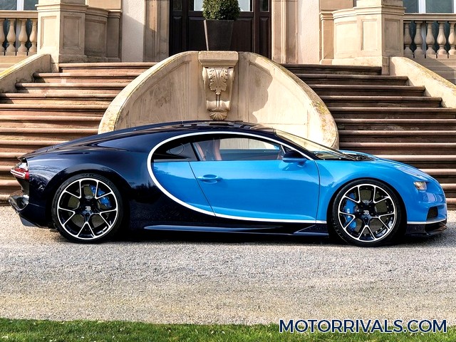 2017 Bugatti Chiron Side View